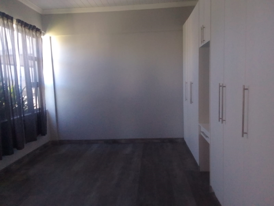 To Let 3 Bedroom Property for Rent in Kidds Beach Eastern Cape